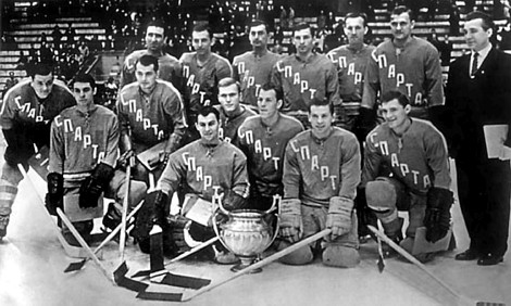 Хоккеисты впервые стали чемпионами СССР
